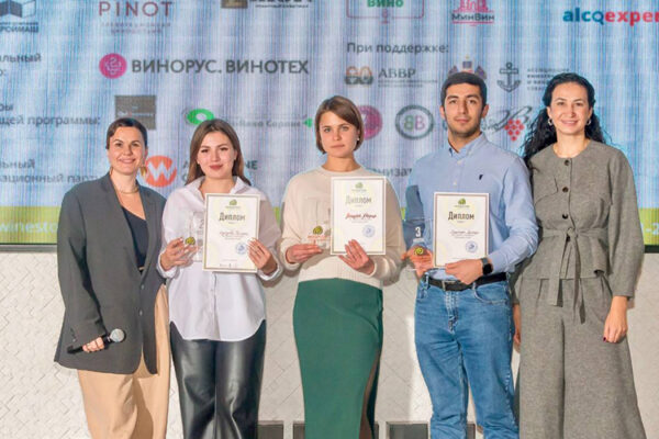 Мария Пацюк стала победителем конкурса «Молодая Лоза»