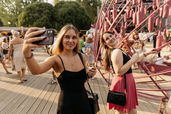 Приглашаем на фестиваль «Виноград» в Екатеринбурге